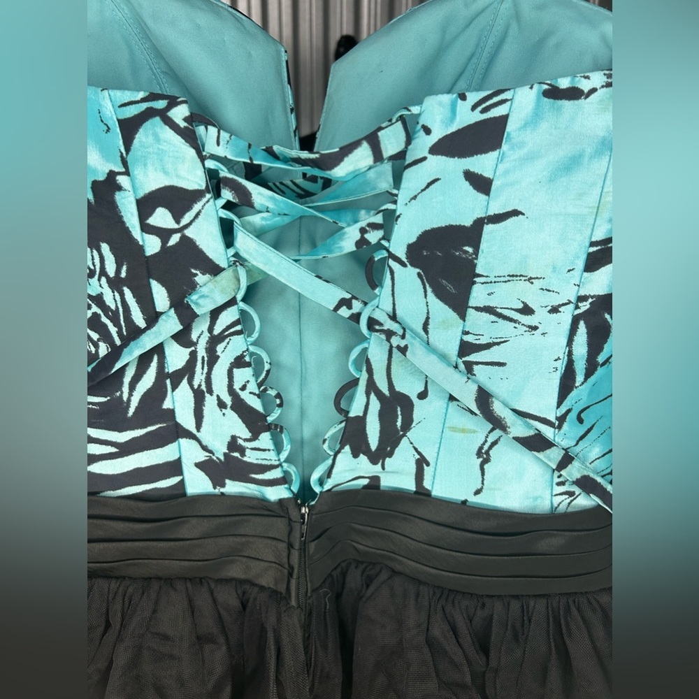 Women’s Flirt Maggie Sottero Blue Black Geometric Strapless Mini Dress Size 8 - Picture 5 of 6